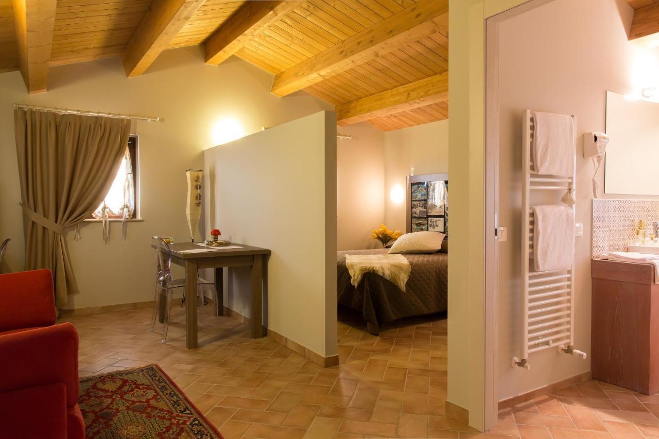 Locanda Borgognina Lucrezia Extérieur photo